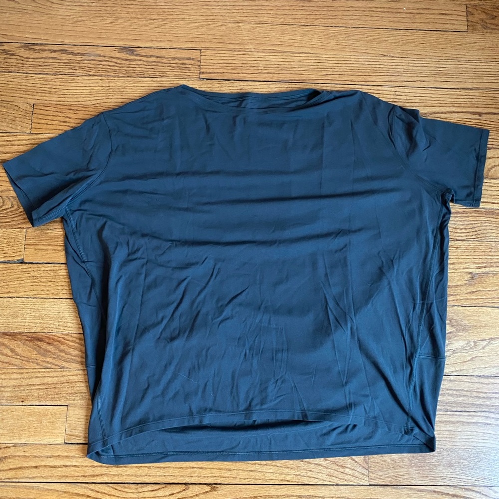 Lululemon - back in action tshirt - charcoal - lightly worn